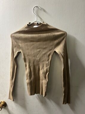 Sheike Fitted Ribbed Mock Neck Top in Beige